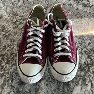 Men’s Burgundy Chucks